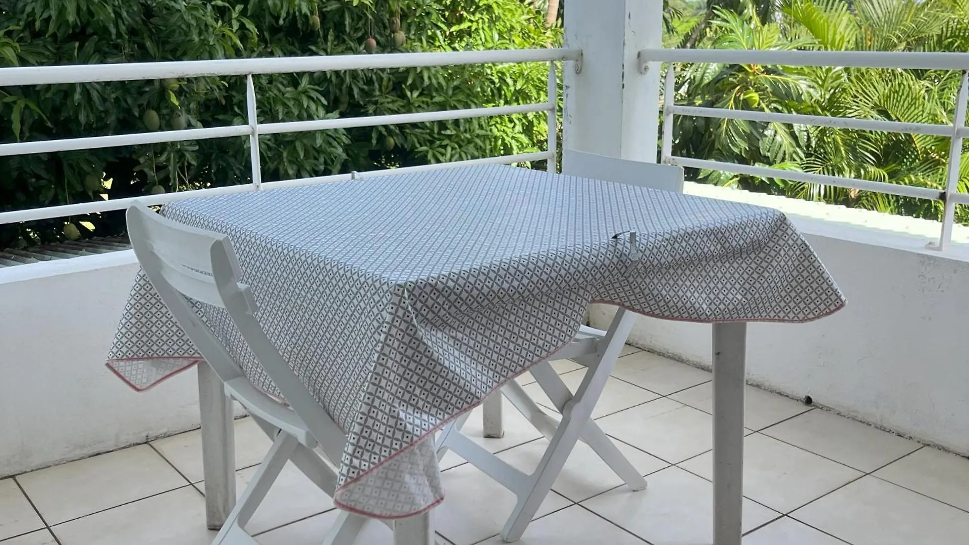Saphir-Villa Le Colibri Dubedou 0*,